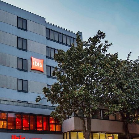 Hotel Ibis Porto Centro Sao Bento Esterno foto